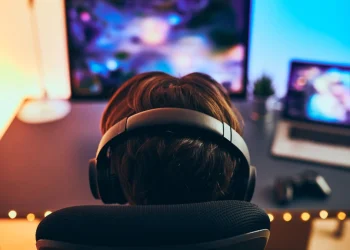 A Digital Hub for Strategic Thinking and Smart Entertainment Daman Game