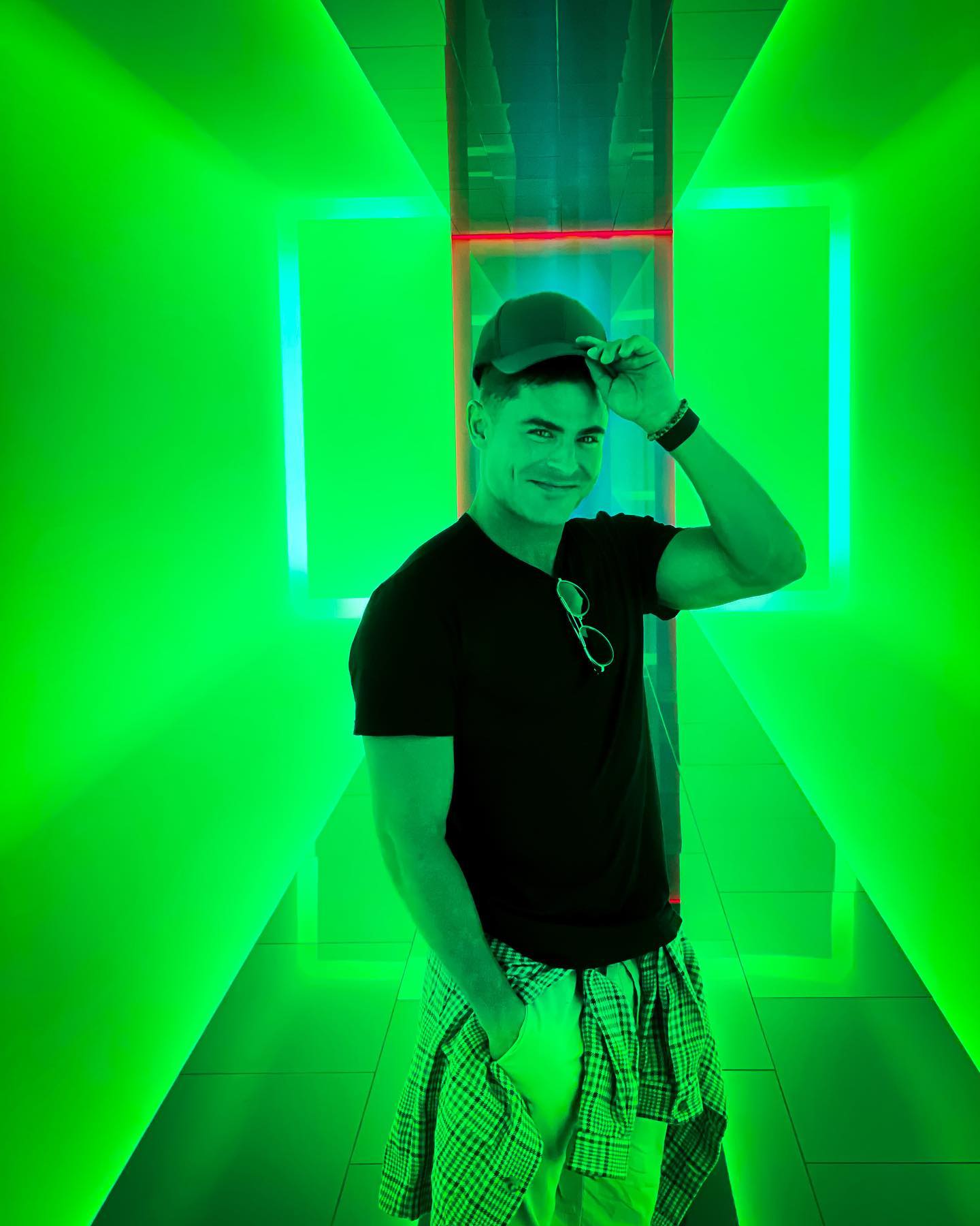 Zac Efron Girlfriend