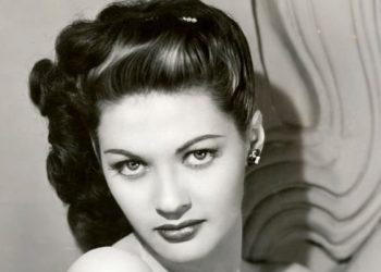 Yvonne De Carlo Biography: From Hollywood Star to TV Icon