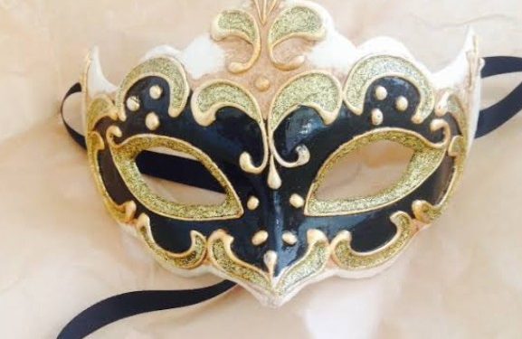 Venetian masquerade masks: history, craft and buying guide